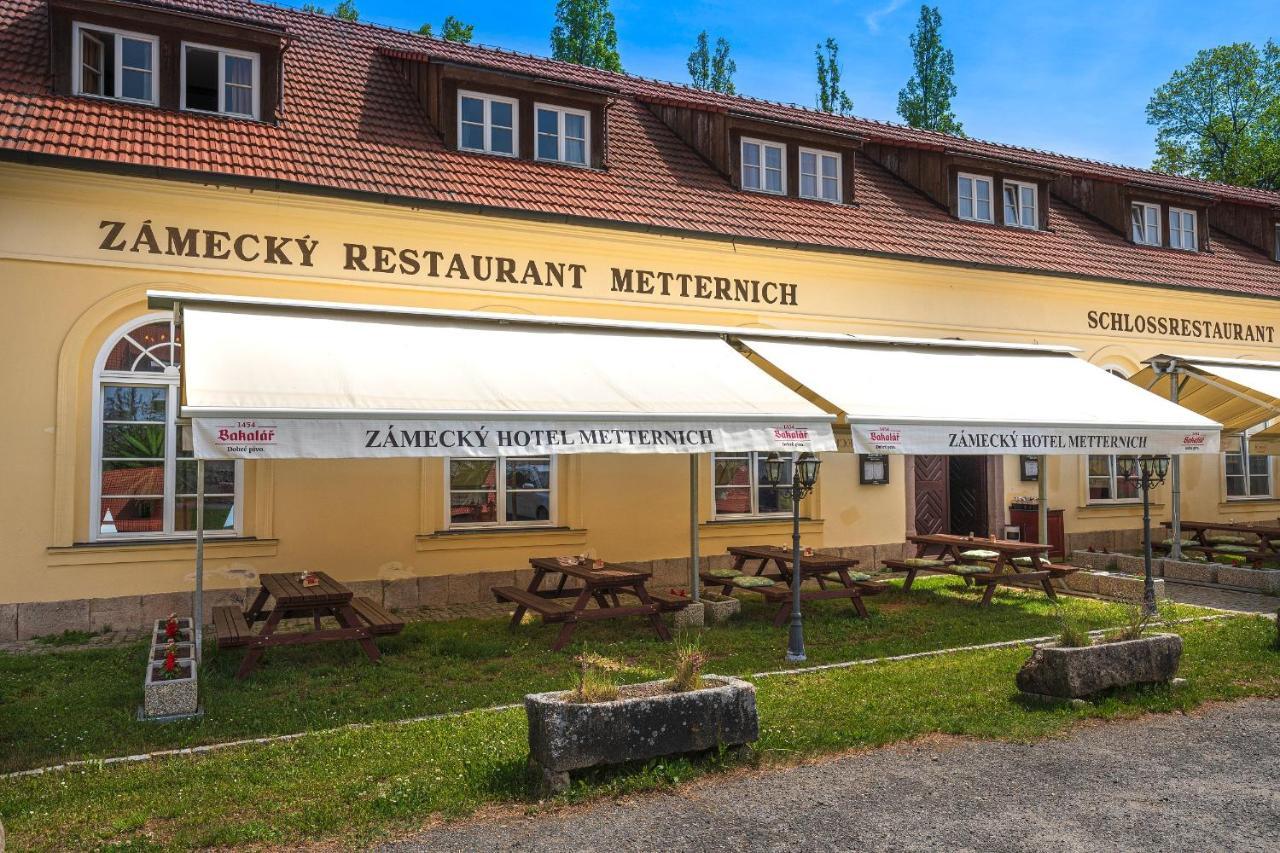 Zamecky Hotel Metternich Velka Hledsebe Exterior foto